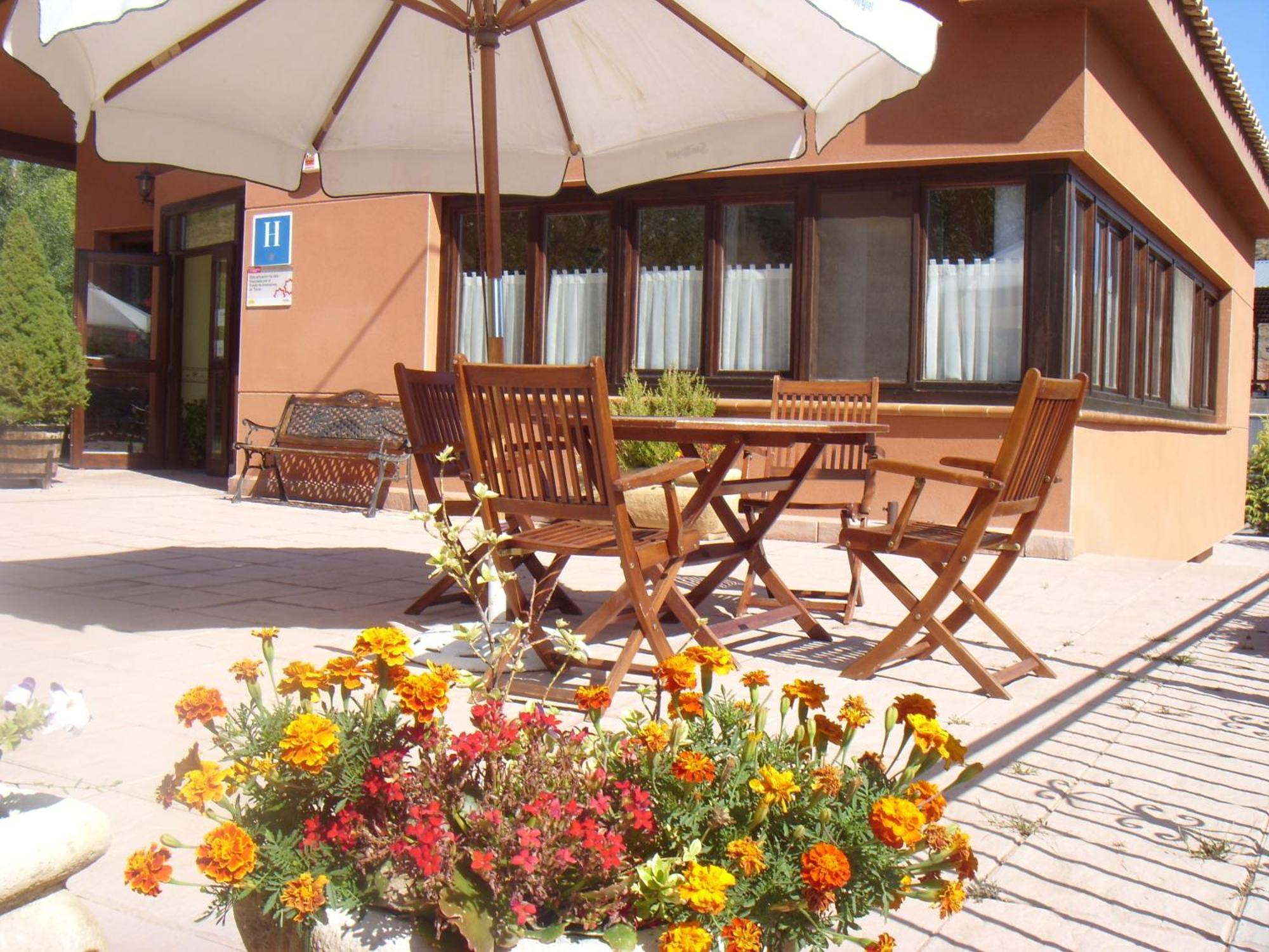 Hotel Valdevecar Albarracín Εξωτερικό φωτογραφία